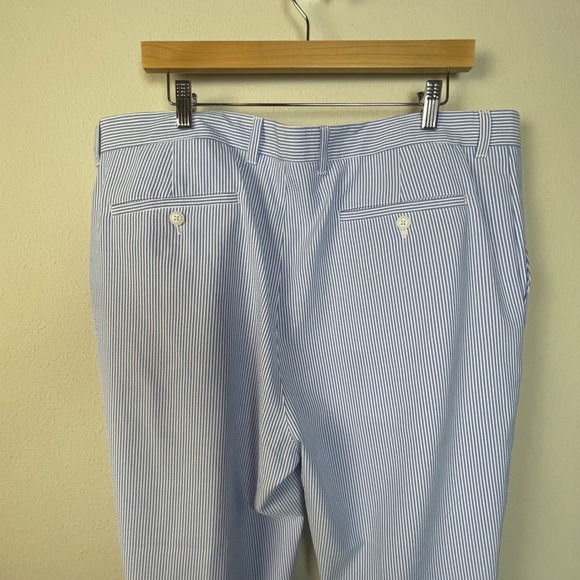 Roundtree & Yorke Performance Pants Men 42x30 Blue White Pinstripe Polyester - Picture 3 of 9